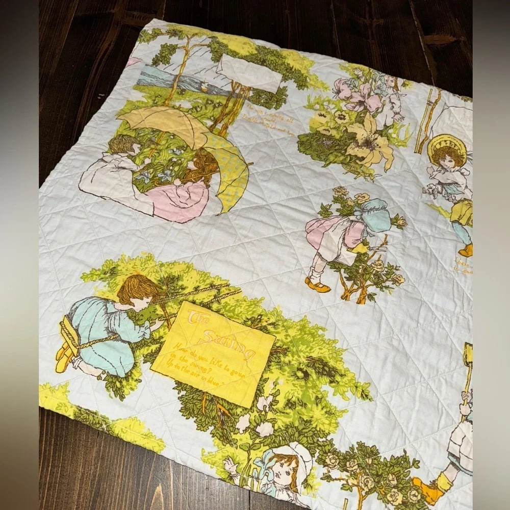 Vintage Baby Blanket 33” x 44”